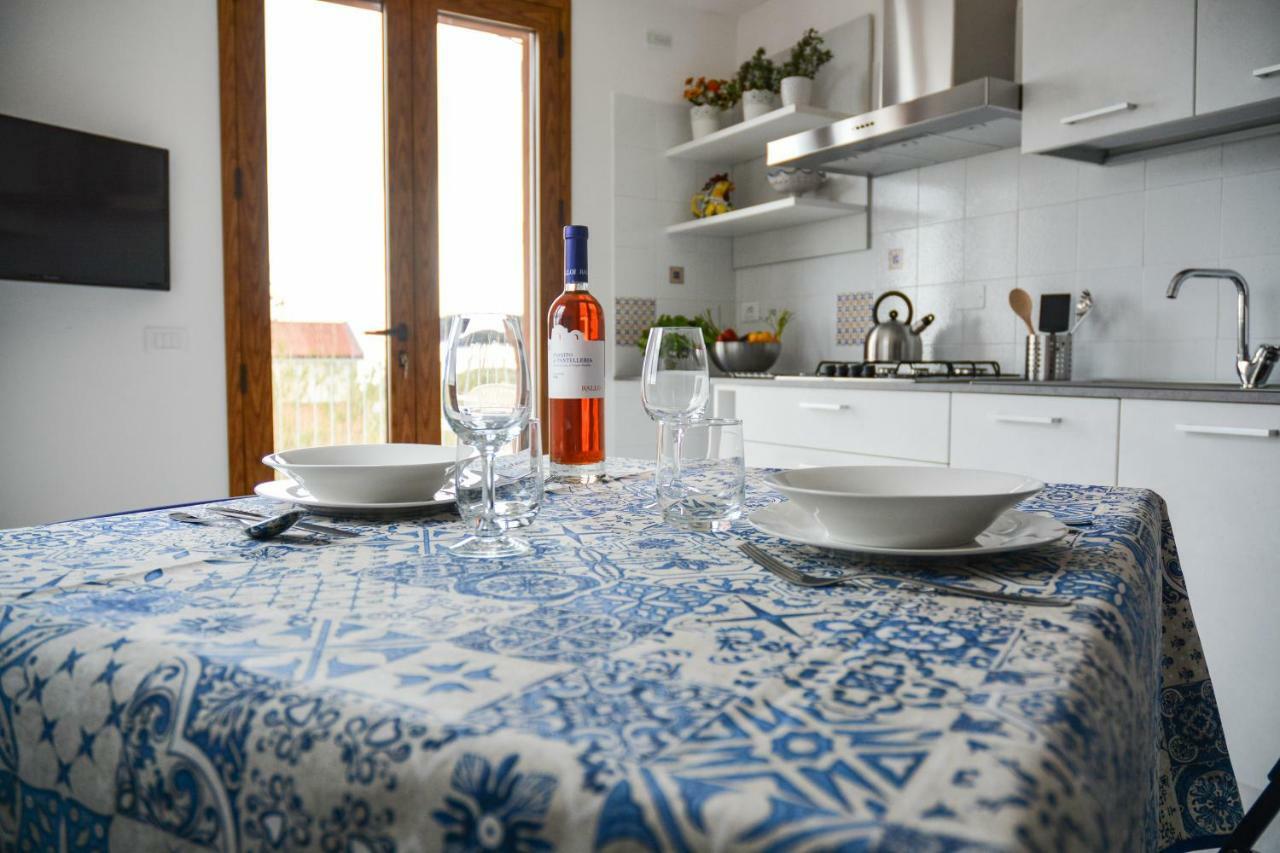 Casa Pomelia Apartman Castellammare del Golfo Kültér fotó