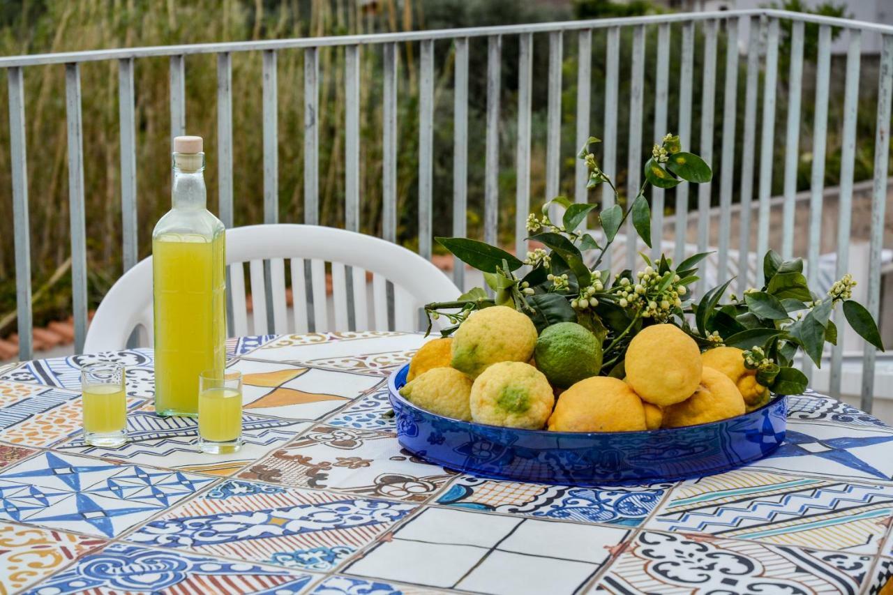Casa Pomelia Apartman Castellammare del Golfo Kültér fotó